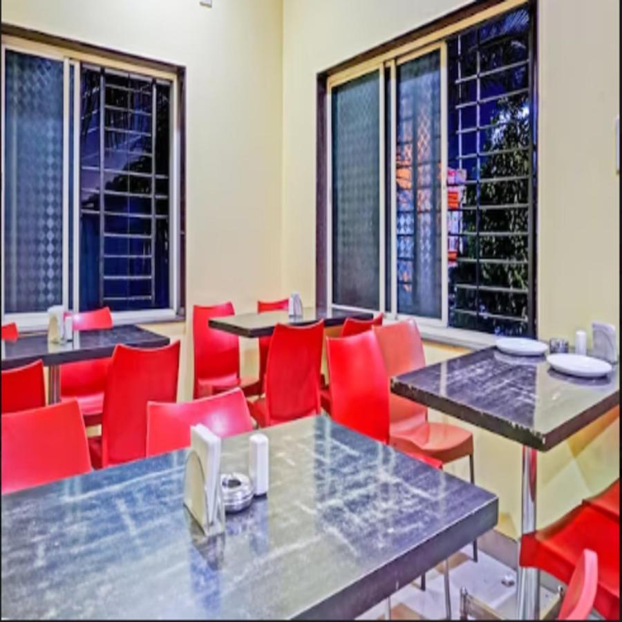 Carnival Hotel Пюн Екстериор снимка